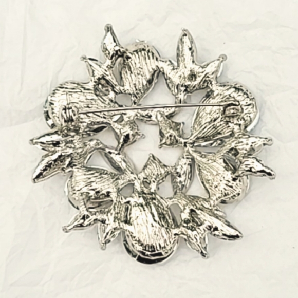 CRYSTAL CLEAR RHINESTONE PIN BROOCH - Picture 3 of 5